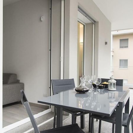 Design & New Center Apartments Милано Екстериор снимка