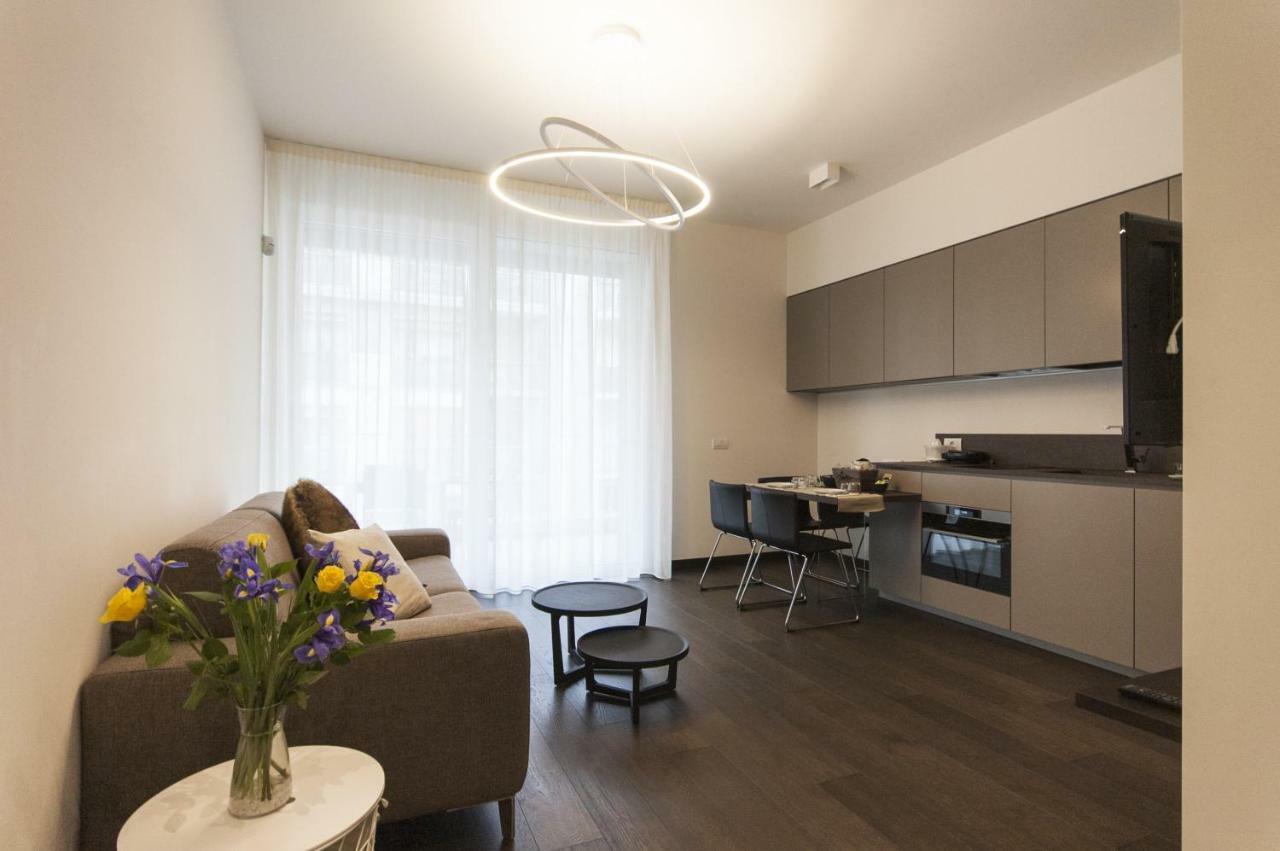 Design & New Center Apartments Милано Екстериор снимка
