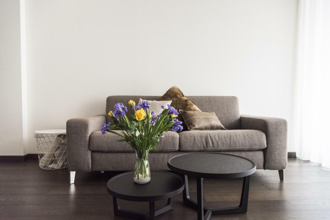 Design & New Center Apartments Милано Екстериор снимка