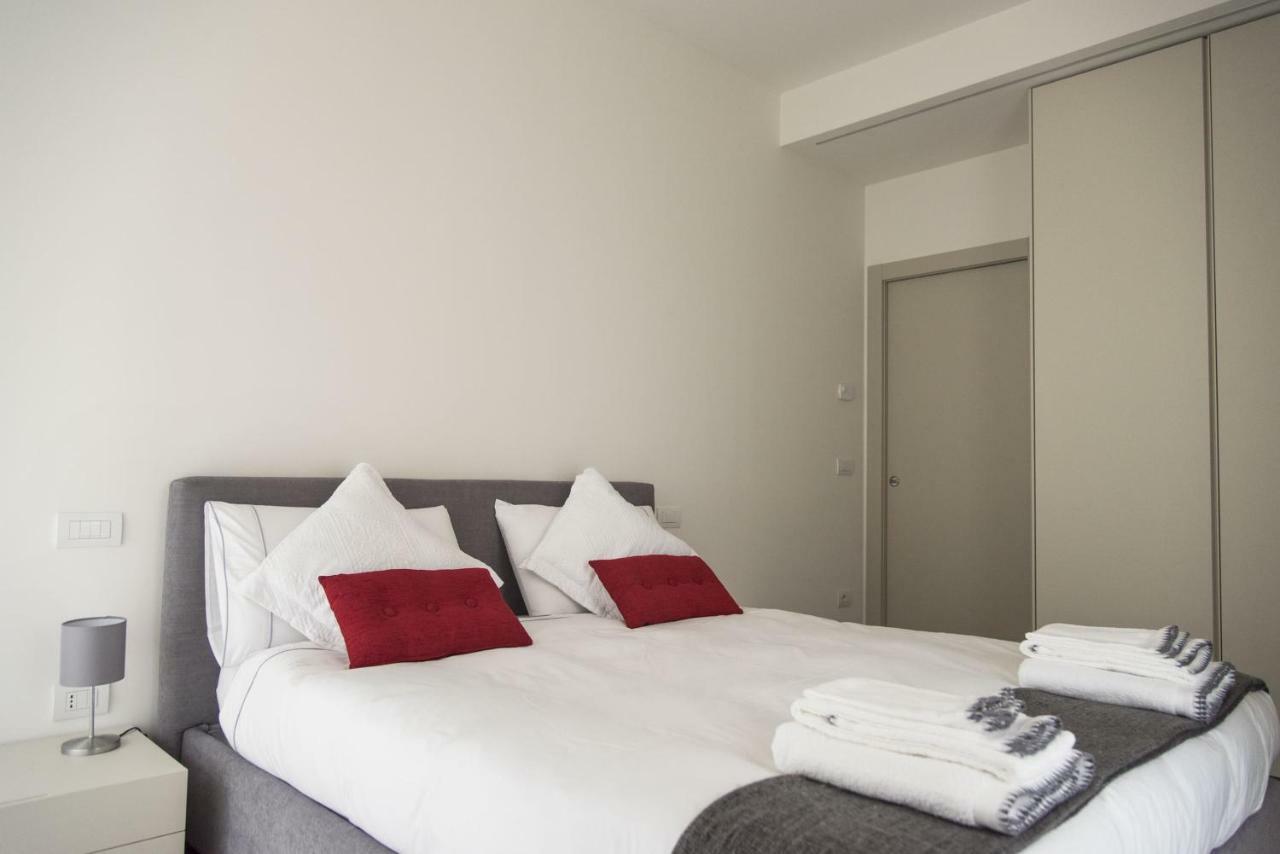 Design & New Center Apartments Милано Екстериор снимка