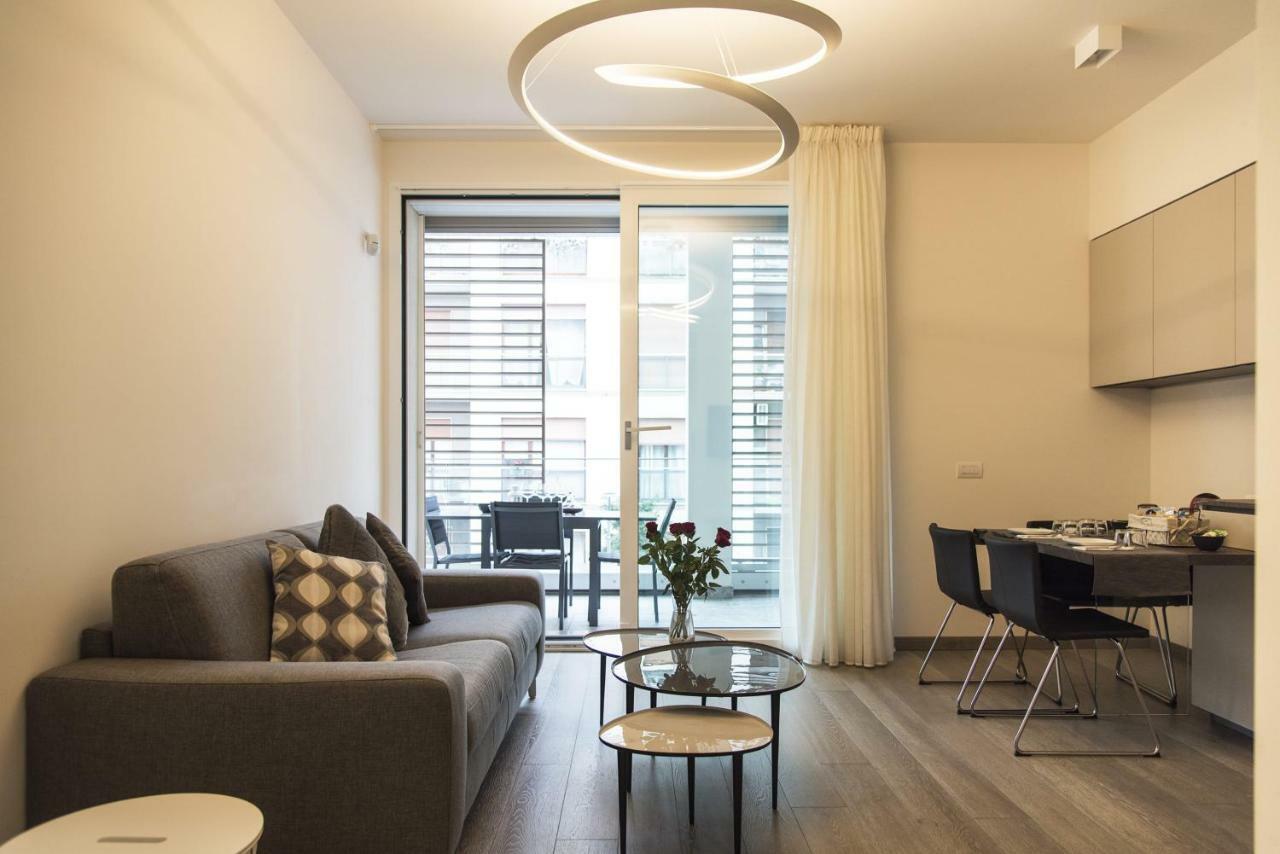 Design & New Center Apartments Милано Екстериор снимка
