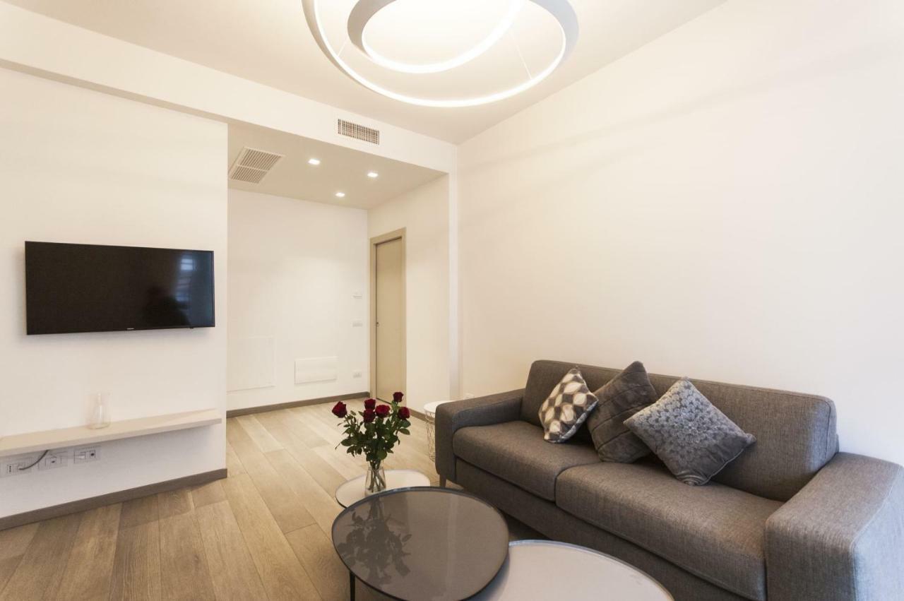 Design & New Center Apartments Милано Екстериор снимка