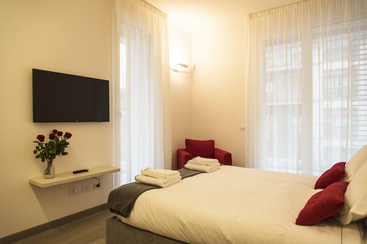Design & New Center Apartments Милано Екстериор снимка